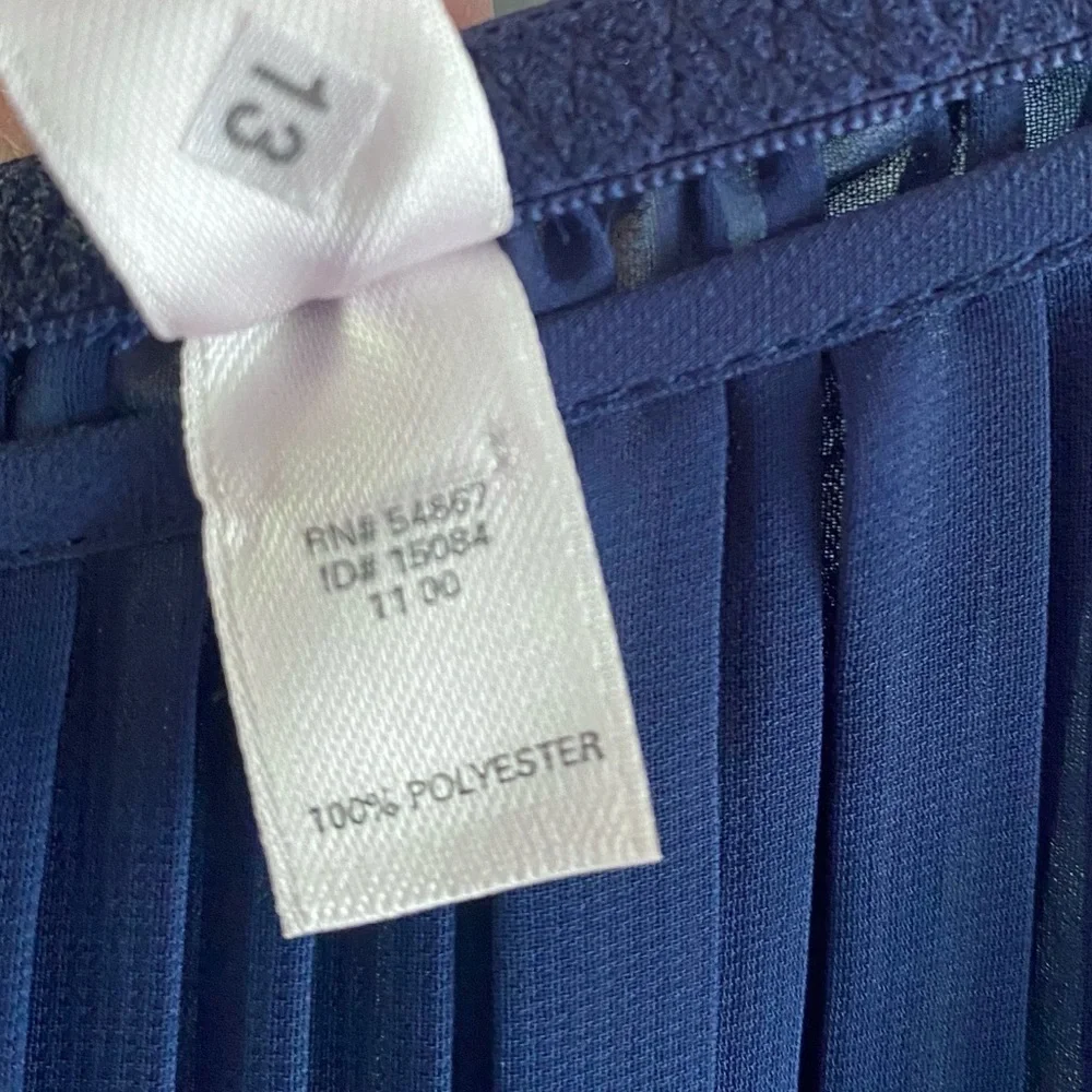 Victoria’s Secret Navy Pleated Palazzo Pants
